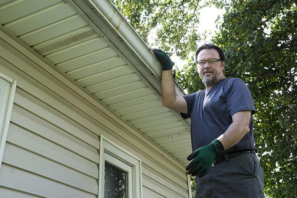 team at Gutter Cleaning of Hutchinson